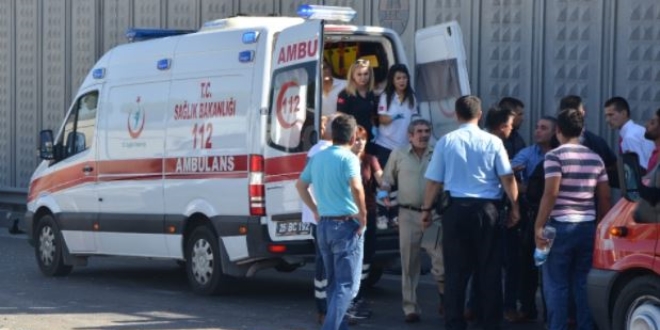 Eski�ehir'de t�r ile otomobil �arp��t�: 2 �l� 7 yaral�