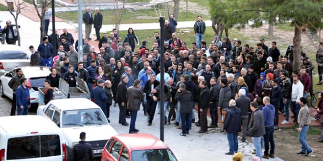 Bir anda y�zlerce ki�i topland�... Lin� giri�imi