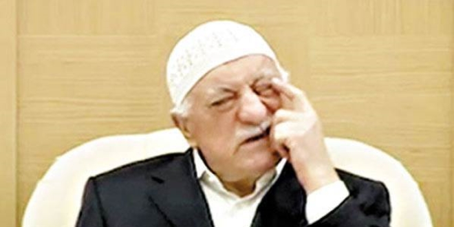 'Fetullah Gülen'i çağırarak deklare etmesini istiyordu'
