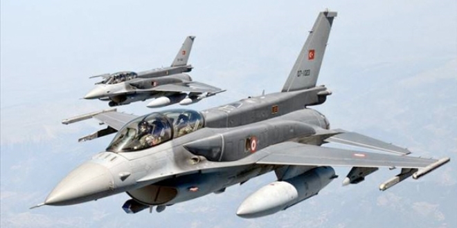 Irak'ın kuzeyine hava harekatı: 11 terörist öldürüldü