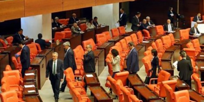 CHP ve HDP milletvekilleri oylamaya katlmad