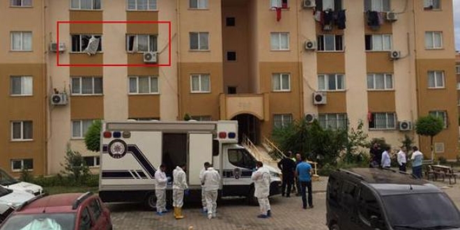 Antalya'da evde dinamit patlad: 2 l