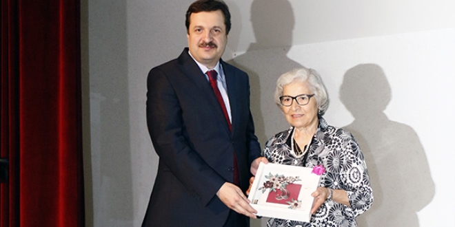 79 yaşında diploma heyecanı