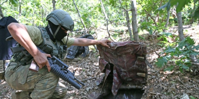 ��rnak'ta tespit edilen 5 ma�rada �ok say�da m�himmat ele ge�irildi