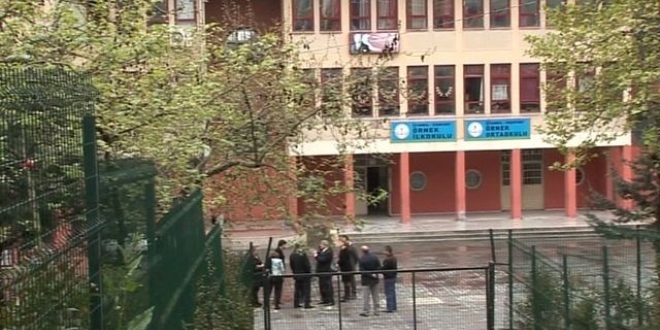 Öğretmenin bulduğu mektup tacizi açığa çıkardı