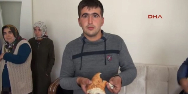 Sivas'ta ekmekten cıvata çıktı