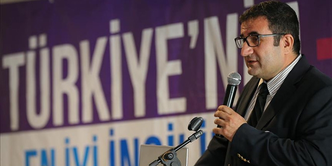 İngilizceyi en iyi konuşan gençler yarışıyor