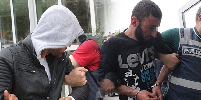 Ka��rmaya �al��t�klar� k�z karateci ��k�nca dayak yediler