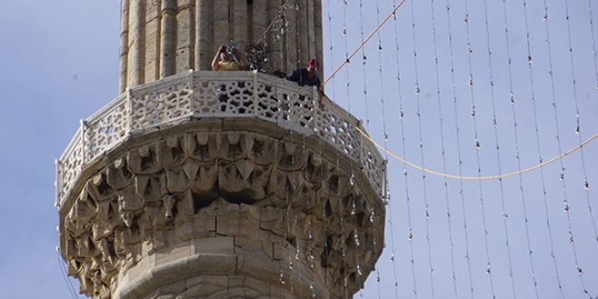 Selimiye'nin minareleri mahyayla sslendi