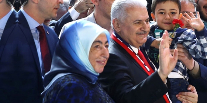 Yıldırım: Hasretin vuslata dönüştüğü anı yaşıyoruz