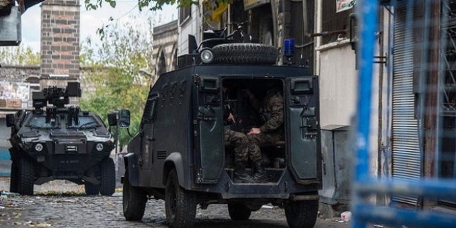 Diyarbakr'da 4 kyde sokaa kma yasa ilan edildi