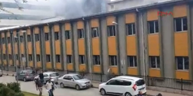 Halkal�'da hastanede ��kan yang�n kontrol alt�na al�nd�