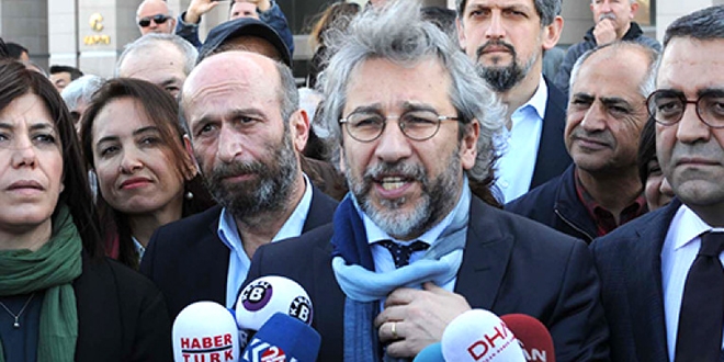 Almanya'da Can Dündar'a ödül