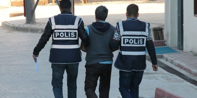 Askeri birliklere akaryakıt taşıyan firmalara operasyon