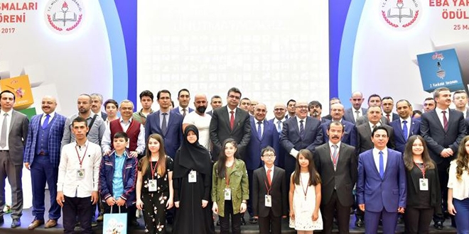 EBA, dünyanın en büyük eğitim portalları arasında