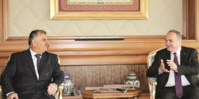 Bakan Özlü'nün taziye ziyaretinden: Bize abilik yaptı