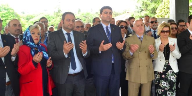27 Mayıs'ın 57. yılı, Menderes ve Bakanlar mezarları başında anıldı