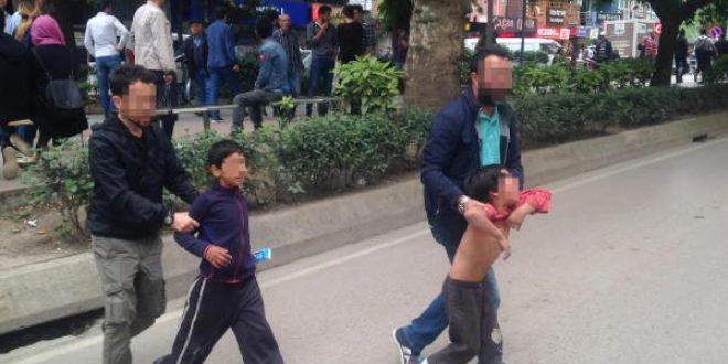 İzmit'te dilenen çocuk ve yetişkinler gözaltına alındı