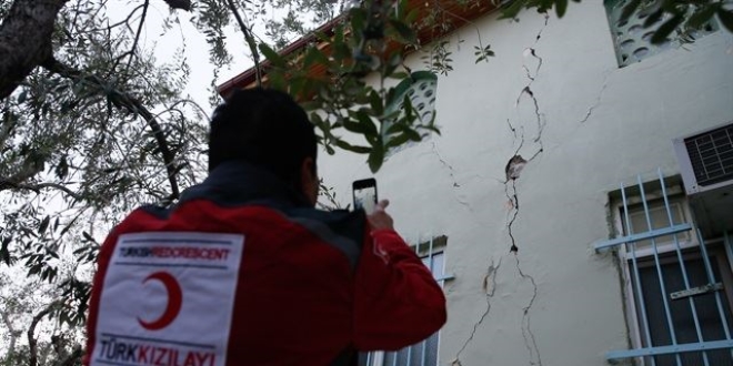 Manisa'da ilk belirlemelere göre can kaybı ve yaralı yok