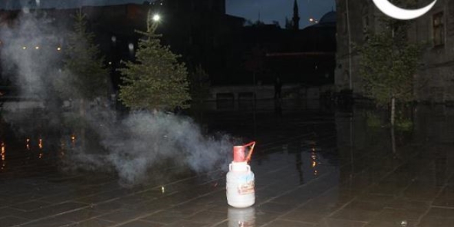 İlk iftar topu Kars'ta atıldı