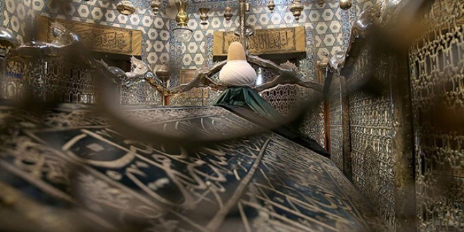 Eyüp Sultan Türbesi ramazanda 24 saat açık