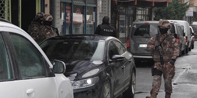 Okmeydanı'nda operasyon... Çok sayıda gözaltı var