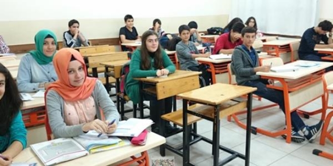 MEB'in destekleme kurslarına 8 milyon öğrenci katıldı