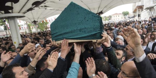 Yeni Akit Gazetesi GYY. son yolculuğuna uğurlandı