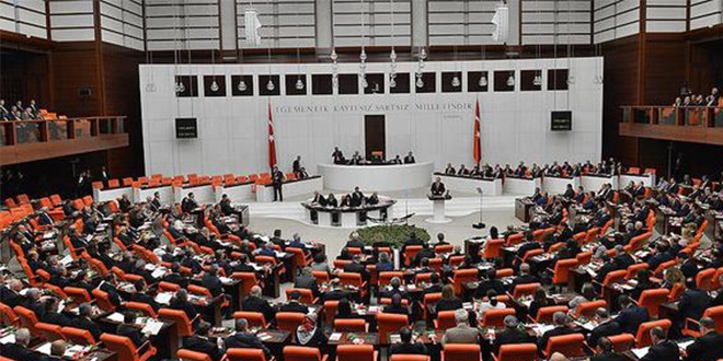 Bakan Faruk Özlü: Zeytinlik yasası düzenlemesi kanundan çıkarıldı