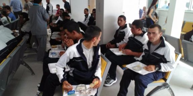 Manisa'da tedavileri süren 16 asker daha tabucu edildi