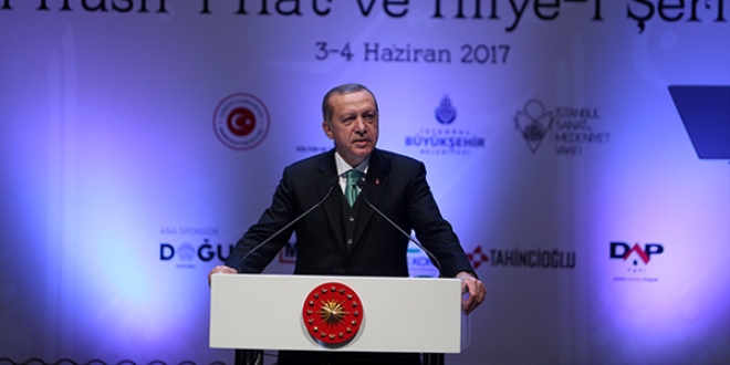 'Bizim görevimiz peygamber efendimizin yolundan gitmek'