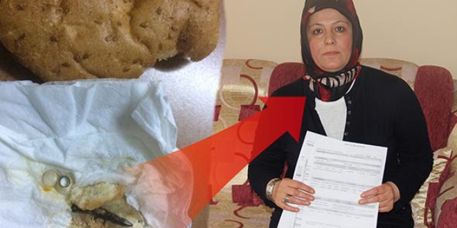 Ankara'da Ramazan pidesinden çivi çıktı