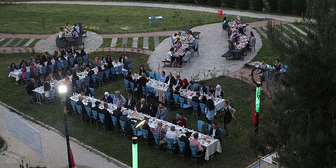 Üniversite öğrencilerinden gazilere iftar