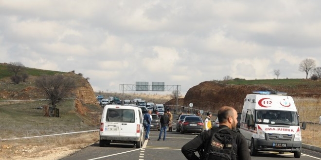 Tunceli'de inceleme yapan güvenlik güçlerine saldırı