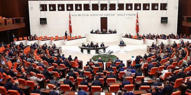 Meclis Bakan'ndan liderlere fla davet