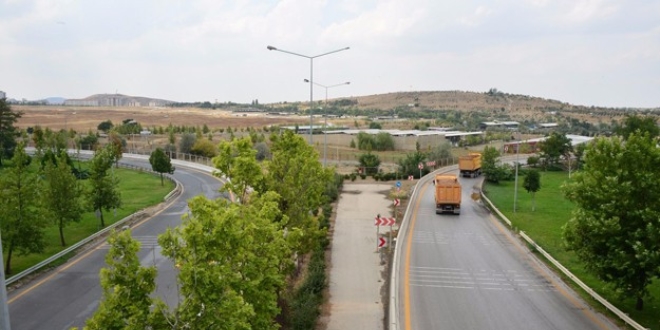 Ankara'da zırhlı birliğin içinden geçecek yol çalışması başladı