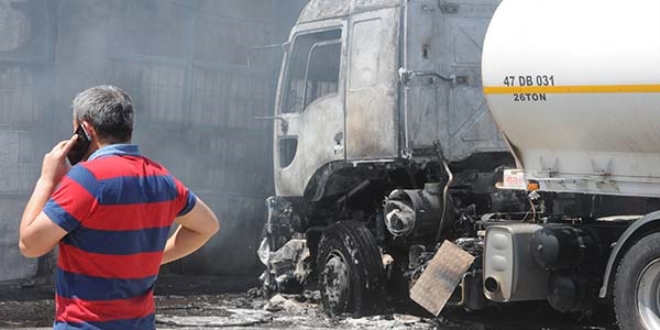 Mardin'de oto sanayi sitesinde patlama: Hasar b�y�k