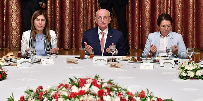 Kahraman: Fetullah Gülen bir piyon, kukla