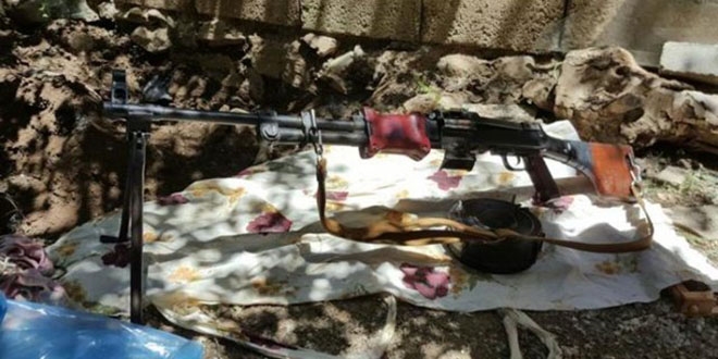 Hakkari'de toprağa gömülü makineli tüfek ele geçirildi