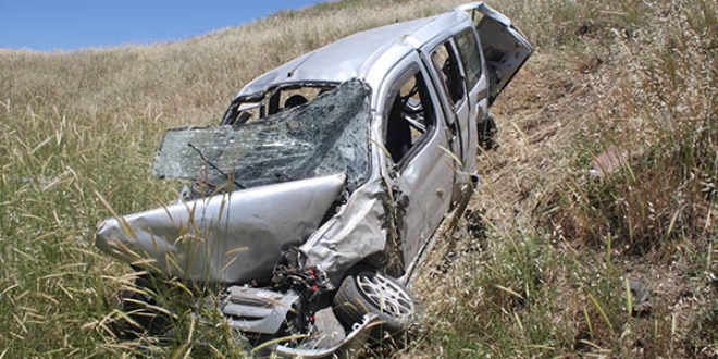 Adıyaman'da otomobil devrildi: 1 ölü, 4 yaralı