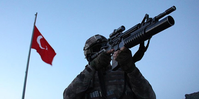 Şırnak'ta çatışma: 2 terörist etkisiz hale getirildi