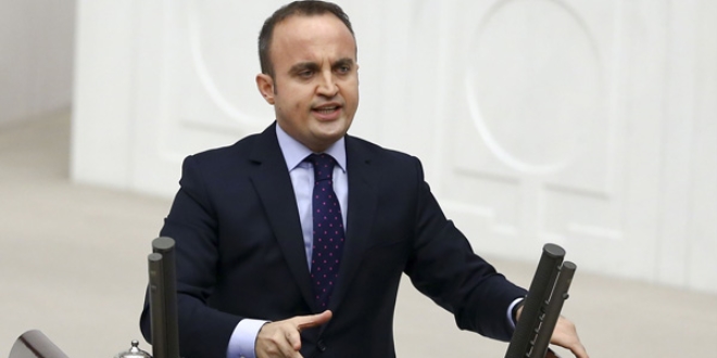 'Dokunulmazlıklara evet diyorsunuz, meclisi terkediyorsunuz'
