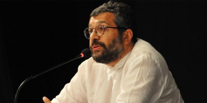 Soner Yalçın, Enis Berberoğlu'nu yazmıştı