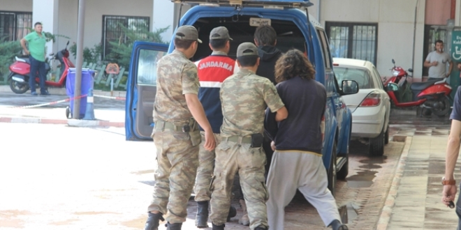 Suriye snrnda yakalanan DEA'l 5 kii tutukland