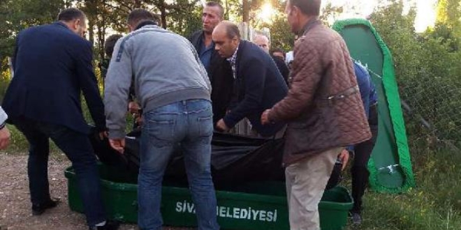 Sivas'ta 14 yandaki ocuk intihar etti