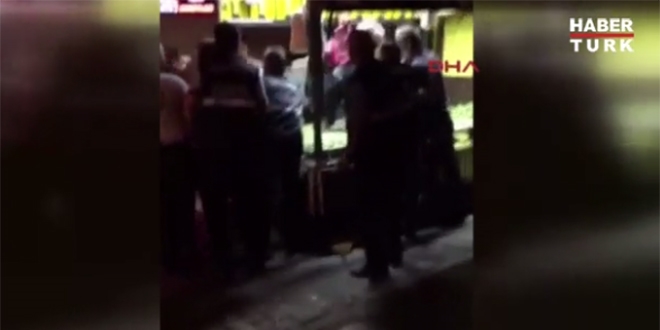 Üsküdar zabıtaları, kadın seyyarı, bayıltıp yerde bıraktı
