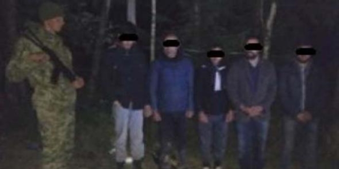 Avrupa'ya girmeye �al��an T�rkler ormanda kayboldu