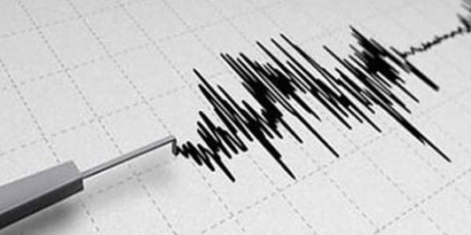 İzmir'de 3.9 büyüklüğünde deprem