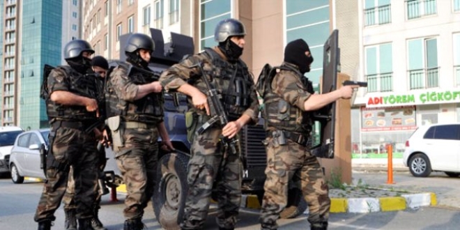 Silahlı saldırganı özel harekat ekibi etkisiz hale getirdi