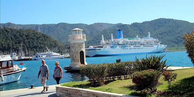 Alanyal� turizmciler sezondan umutlu